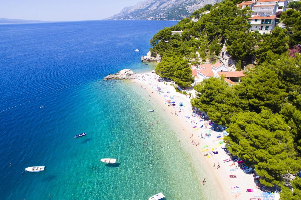 Apartments And Rooms With Parking Space Brela, Makarska - 6895 Exterior photo