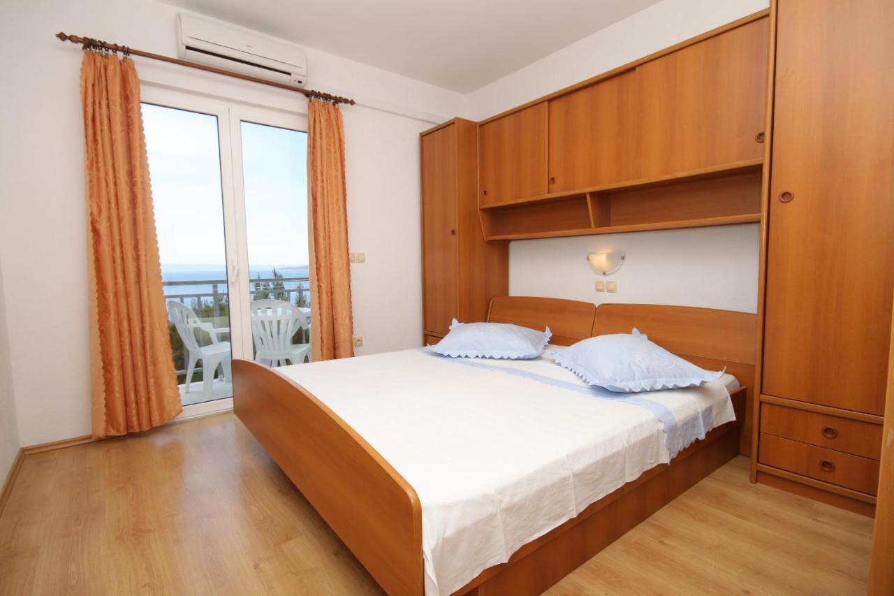 Apartments And Rooms With Parking Space Brela, Makarska - 6895 Exterior photo